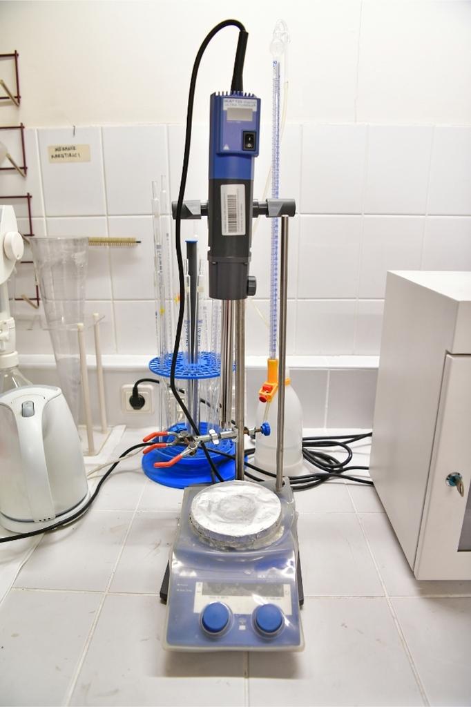 Ultraturraks Mechanical Stirrer